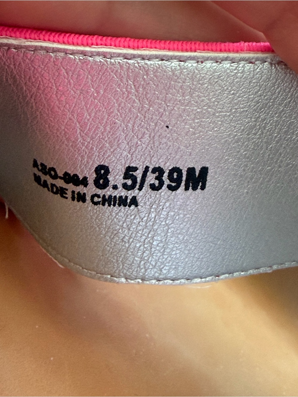 Brand New Dirty Laundry Hot Pink Sandals with Iridescent Rainbow Strap - Picture 7 of 7
